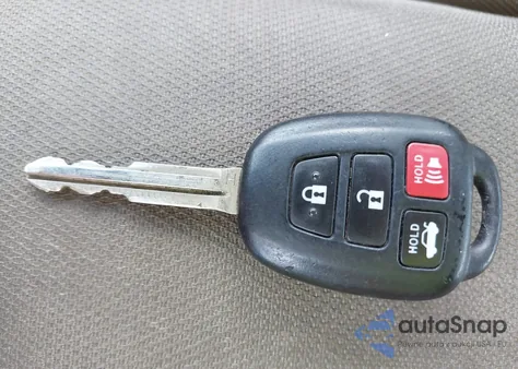 2016 Toyota Corolla Le из США, поврежденный, VIN 2T1BURHE0GC537694